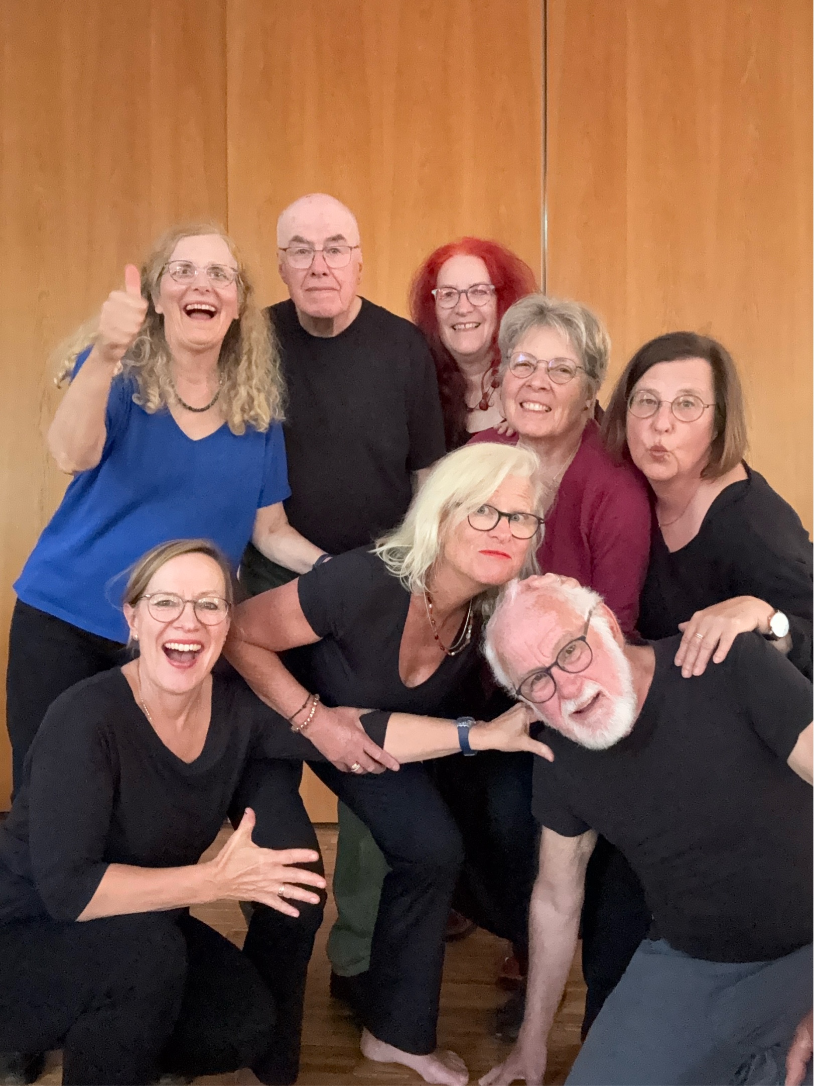 Das Münchner Playbacktheater „Augenblick“ spielt „Geschichten vom Suchen und Finden“