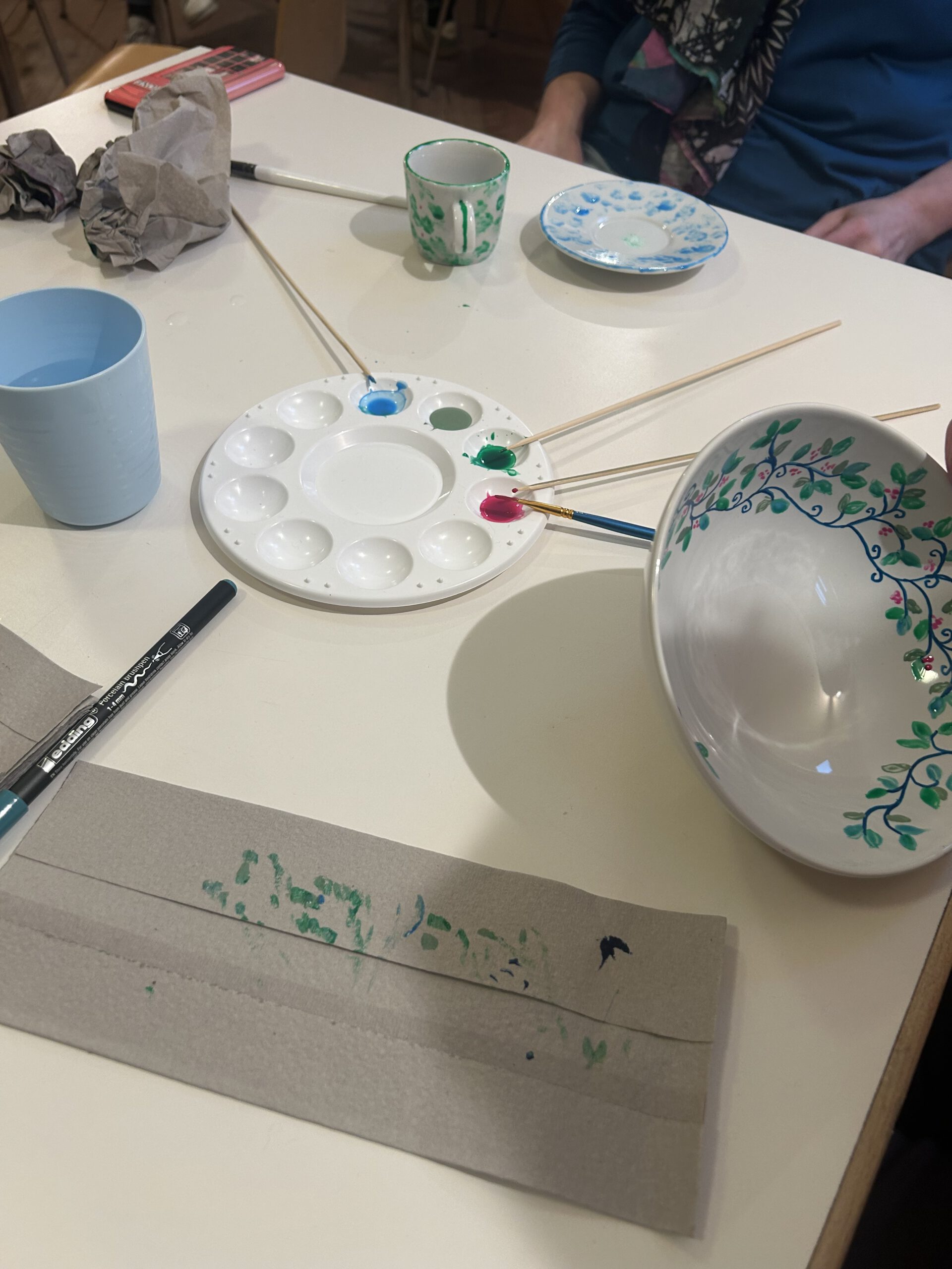 3er Abend: Werde kreativ! Keramiktassen bemalen